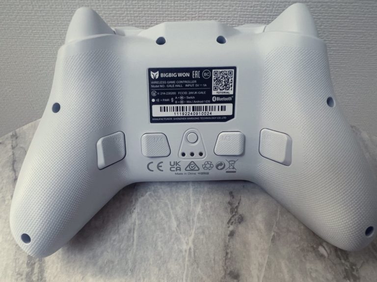 FF11で4つの背面ボタンが付いた多機能コントローラーを使ってみた